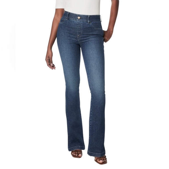 SPANX EveryWear Pull-On Flare Jeans – Size Medium – Authentic Blue - Picture 1 of 8